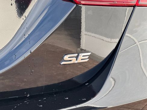 Used 2023 Toyota Camry SE image 33