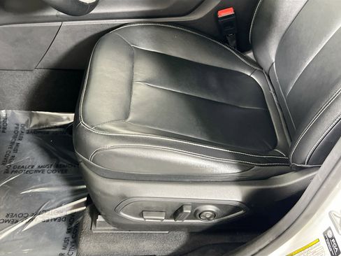 Used 2022 Jeep Grand Cherokee Limited image 16