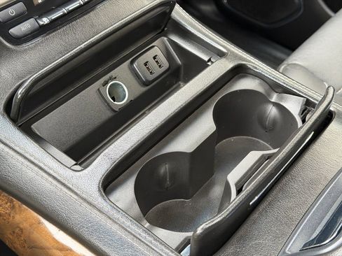 Used 2016 GMC Yukon Denali w/ Open Road Package image 16