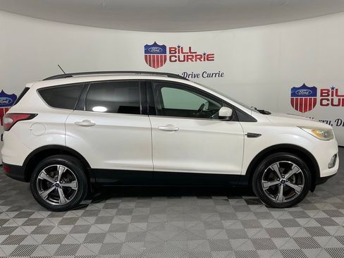 Used 2018 Ford Escape SEL FWD image 2