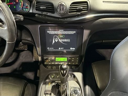 Used 2018 Maserati GranTurismo Sport RWD image 31
