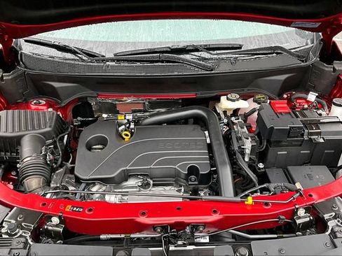 New 2026 Chevrolet Equinox LT w/ Convenience Package II FWD image 11