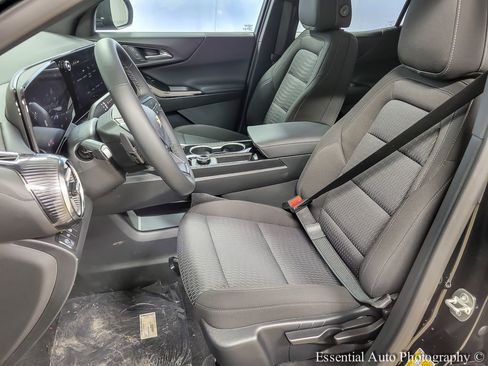 New 2026 Chevrolet Equinox LT w/ Safety and Technology Package image 5