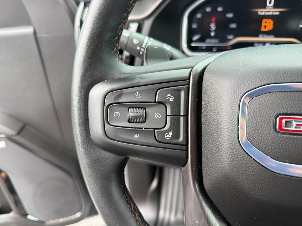 Used 2024 GMC Sierra 1500 AT4 w/ AT4 Premium Package AWD/4WD image 13