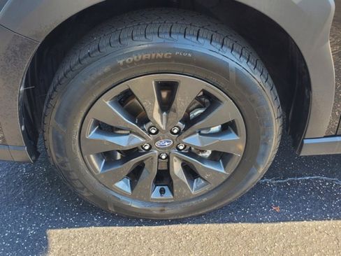 Used 2023 Subaru Outback Onyx Edition image 3