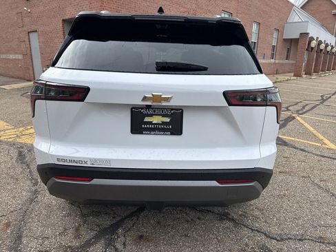 New 2026 Chevrolet Equinox LT w/ Convenience Package II FWD image 6