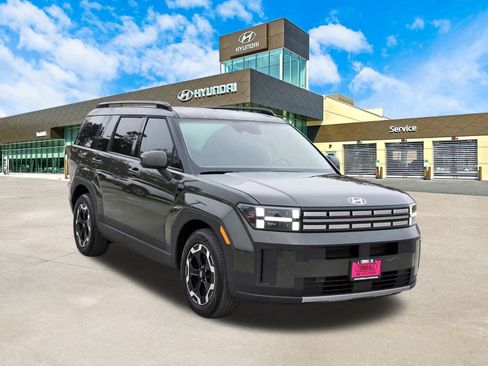Used 2025 Hyundai Santa Fe SEL image 3