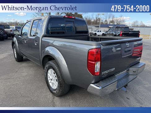 Used 2019 Nissan Frontier SV image 7