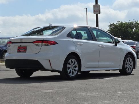 Certified 2024 Toyota Corolla LE FWD image 5