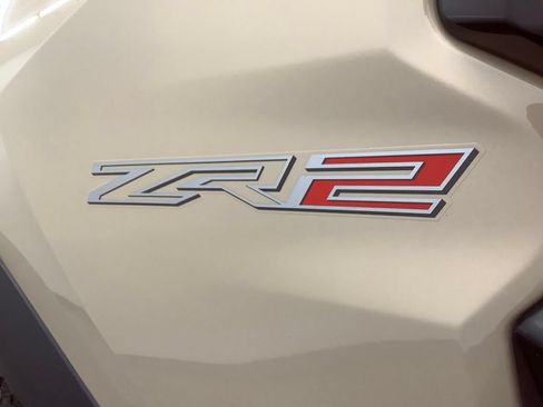 Used 2024 Chevrolet Colorado ZR2 w/ ZR2 Convenience Package III AWD/4WD image 23