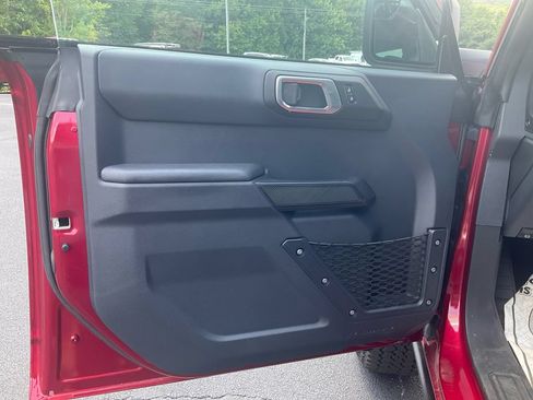 New 2025 Ford Bronco Big Bend w/ Black Diamond Package AWD/4WD image 17