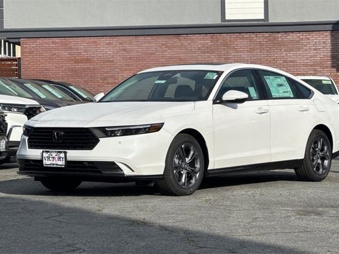 New 2025 Honda Accord EX-L image 8