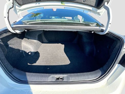 Used 2024 Nissan Altima 2.5 S image 11