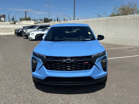 Used 2024 Chevrolet Trax RS FWD image 8
