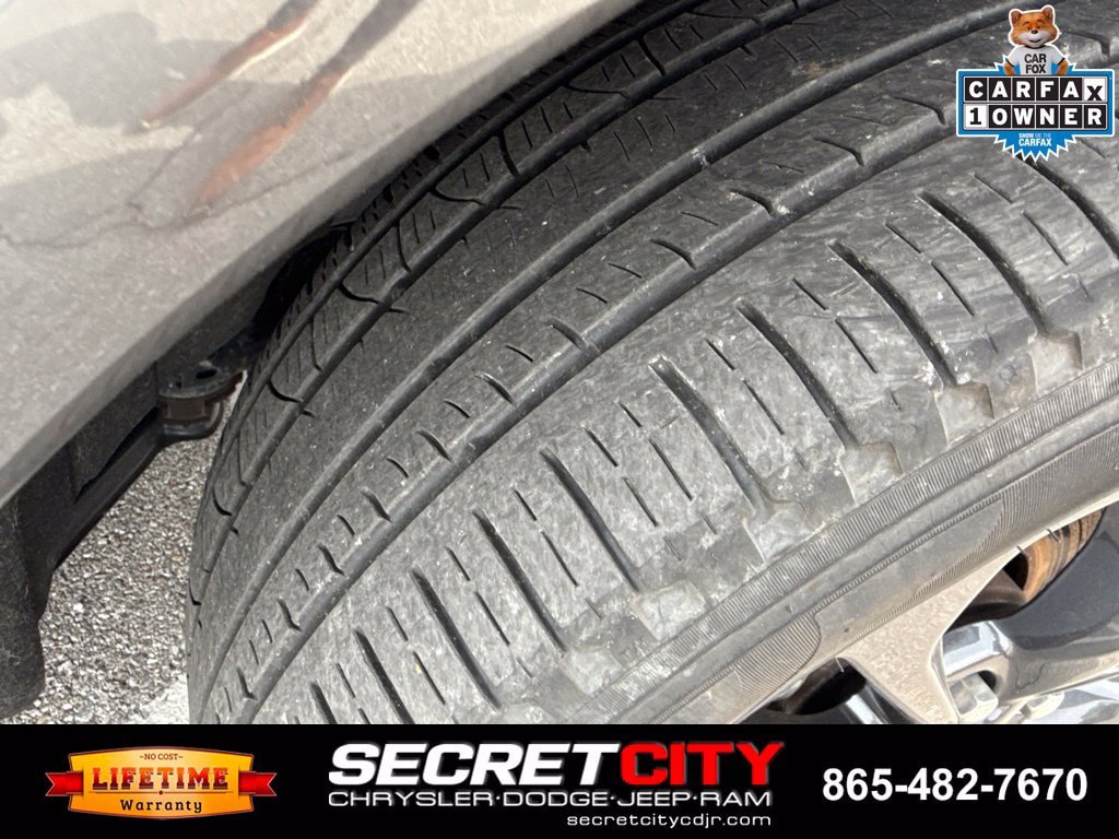Used 2023 Dodge Durango R/T AWD/4WD image 9