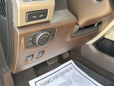 Used 2019 Ford F150 King Ranch w/ Equipment Group 601A Luxury AWD/4WD image 30