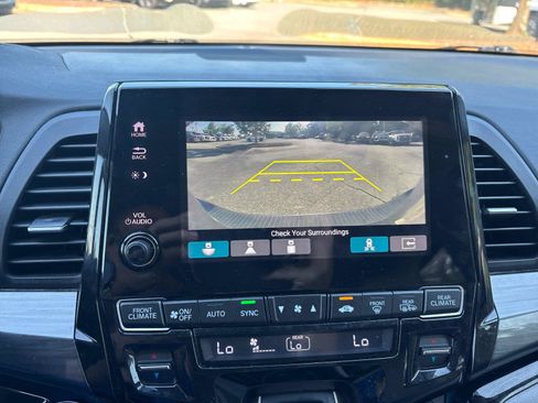 Used 2022 Honda Odyssey Elite image 25