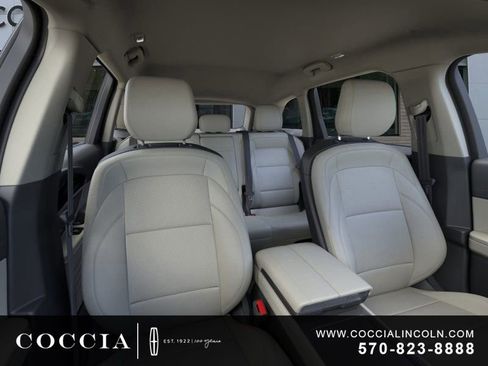 New 2026 Lincoln Nautilus Premier image 10