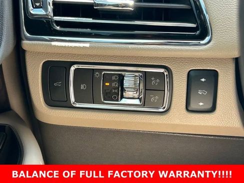 Used 2024 Lincoln Navigator Premiere image 21