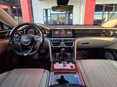 Used 2020 Bentley Flying Spur W12 image 67