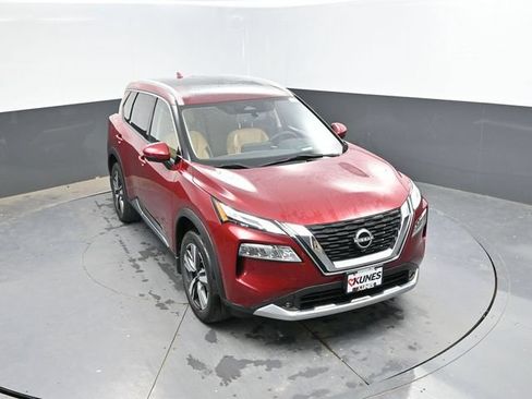 Used 2022 Nissan Rogue Platinum w/ Head-Up Display Package AWD/4WD image 42