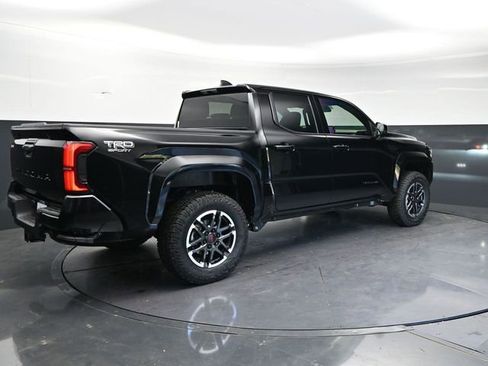 Used 2025 Toyota Tacoma TRD Sport RWD image 5