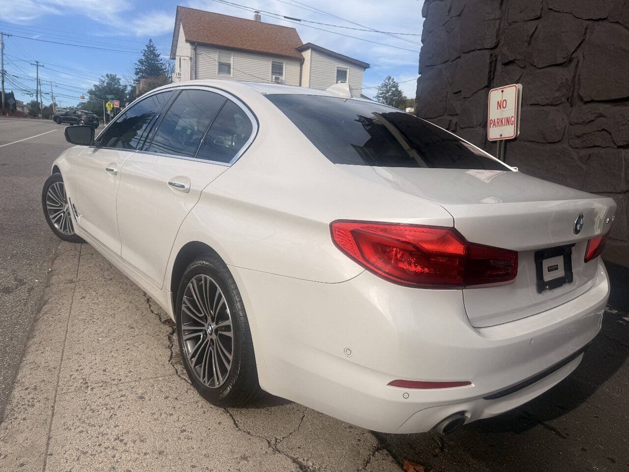 Used 2017 BMW 530i RWD image 7