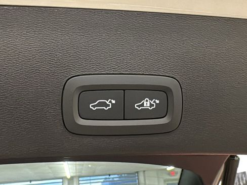 Used 2026 Volvo XC40 B5 Plus w/ Protection Package Premier image 30