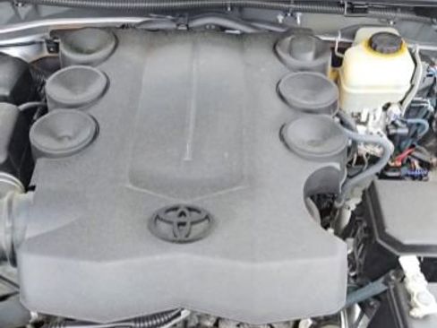 Used 2013 Toyota 4Runner SR5 image 22