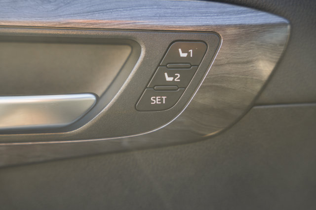 Used 2021 Toyota Highlander Limited AWD/4WD image 42