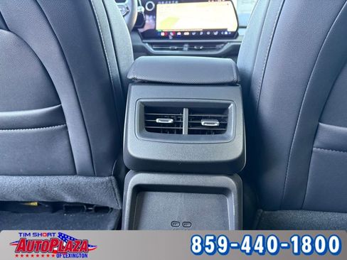Used 2025 Chevrolet Equinox EV RS FWD image 47