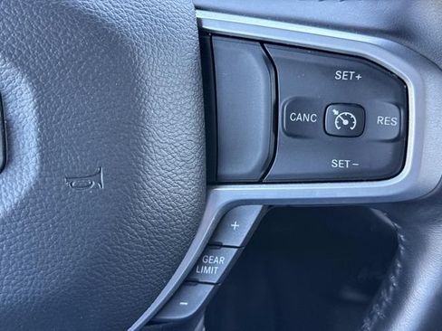 Used 2023 RAM 1500 Big Horn AWD/4WD image 15