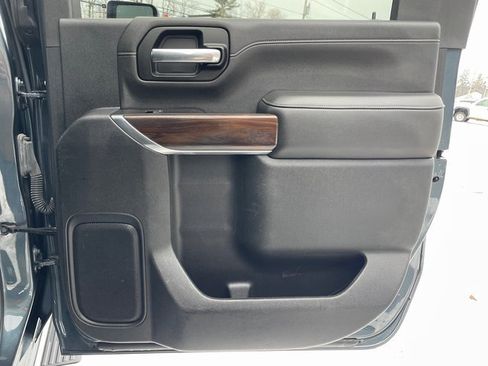 Used 2020 GMC Sierra 2500 SLT w/ SLT Premium Plus Package image 9