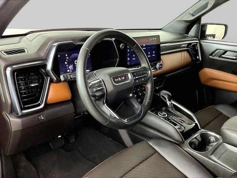 Used 2023 GMC Canyon AT4 w/ AT4 Premium Package AWD/4WD image 17