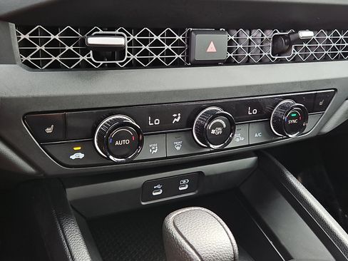 Used 2023 Honda Accord EX image 16