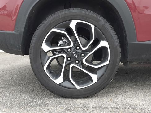 Used 2026 Chevrolet Trax RS w/ Driver Confidence Package image 32