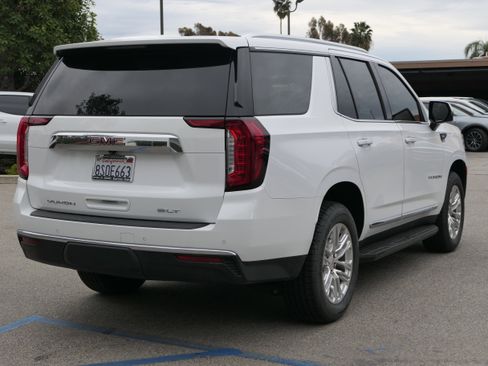 Used 2021 GMC Yukon SLT w/ SLT Luxury Plus Package image 5
