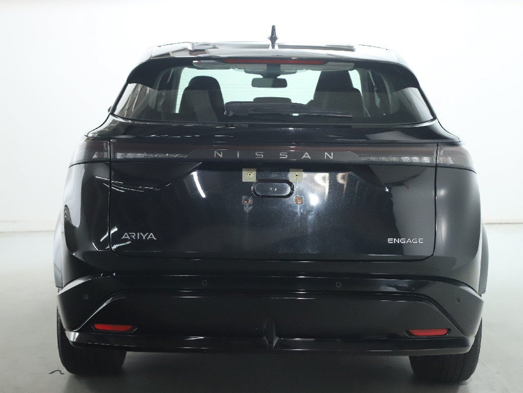Certified 2023 Nissan Ariya FWD image 43