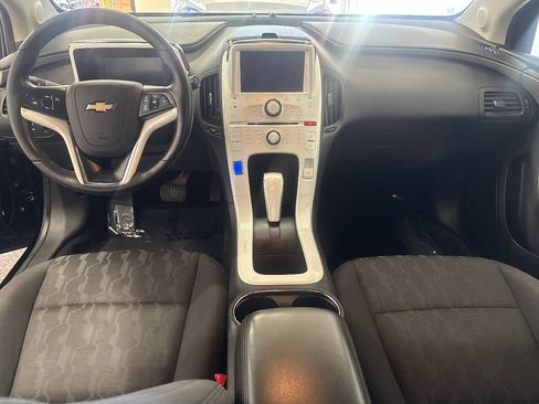 Used 2013 Chevrolet Volt w/ Comfort Package FWD image 5