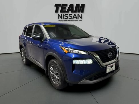 Used 2023 Nissan Rogue S image 1