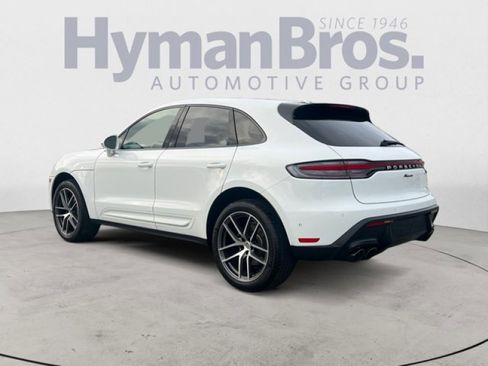 Used 2022 Porsche Macan Premium Plus, 20 Wheels image 5