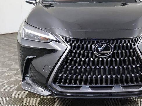 Used 2024 Lexus NX 250 FWD w/ Towing Package (2000 Lbs) image 12