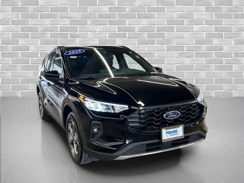 Used 2025 Ford Escape ST-Line Select w/ Tech Pack #2 AWD/4WD image 7