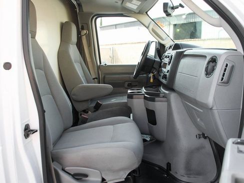 Used 2023 Ford E-450 and Econoline 450 Super Duty w/ Power Windows & Locks Group RWD image 36