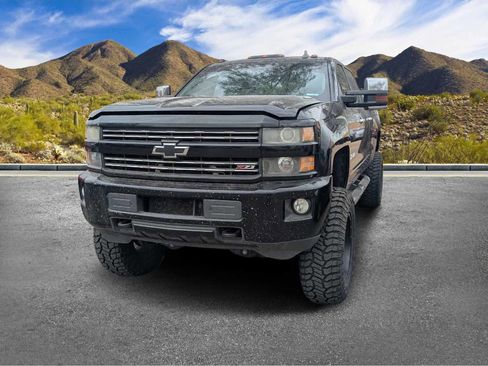 Used 2016 Chevrolet Silverado 2500 LTZ w/ LTZ Plus Package image 2