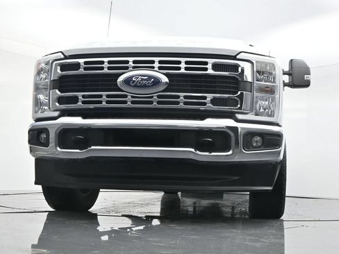 Used 2025 Ford F350 XLT AWD/4WD image 47