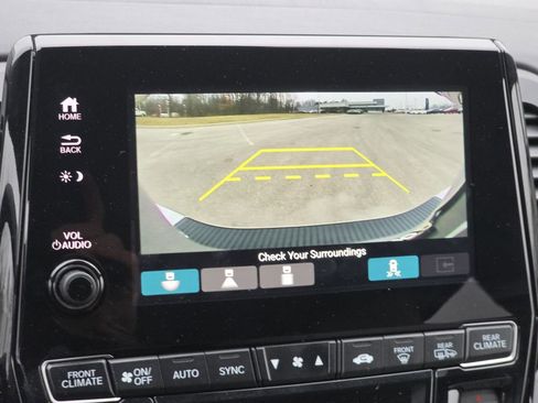 Used 2023 Honda Odyssey Touring image 13