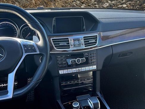 Used 2014 Mercedes-Benz E 63 AMG 4MATIC Sedan image 6