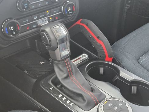 Used 2026 Ford Bronco Heritage Edition AWD/4WD image 9