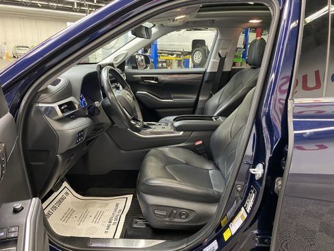 Used 2022 Toyota Highlander Platinum image 27